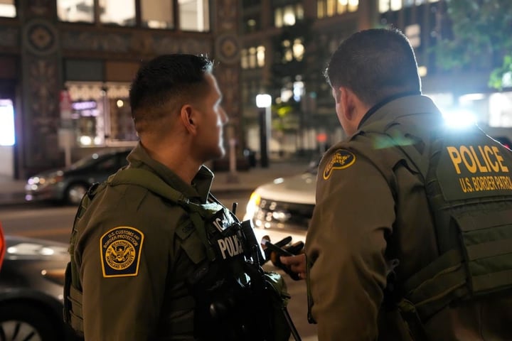 CBP usó el ecosistema de publicidad en línea para rastrear los movimientos de las personas