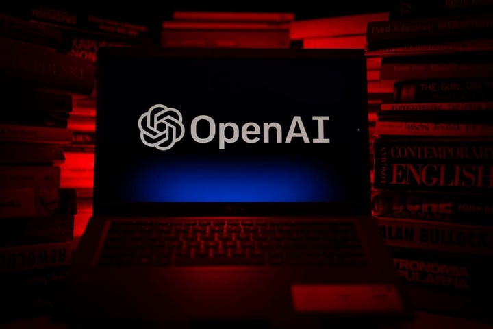 El DHS le ordenó a OpenAI compartir datos de usuarios en la primera orden judicial conocida por prompts de ChatGPT