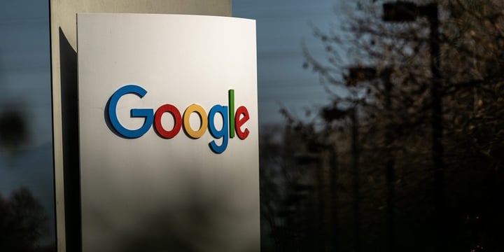 Google cumplió con una citación de ICE que exigía los números de cuenta bancaria y tarjeta de crédito de un estudiante de periodismo