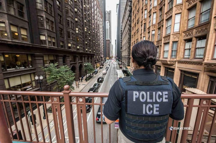 Investigador declara que ICE usó un sitio de doxxing para encontrar objetivos de deportación